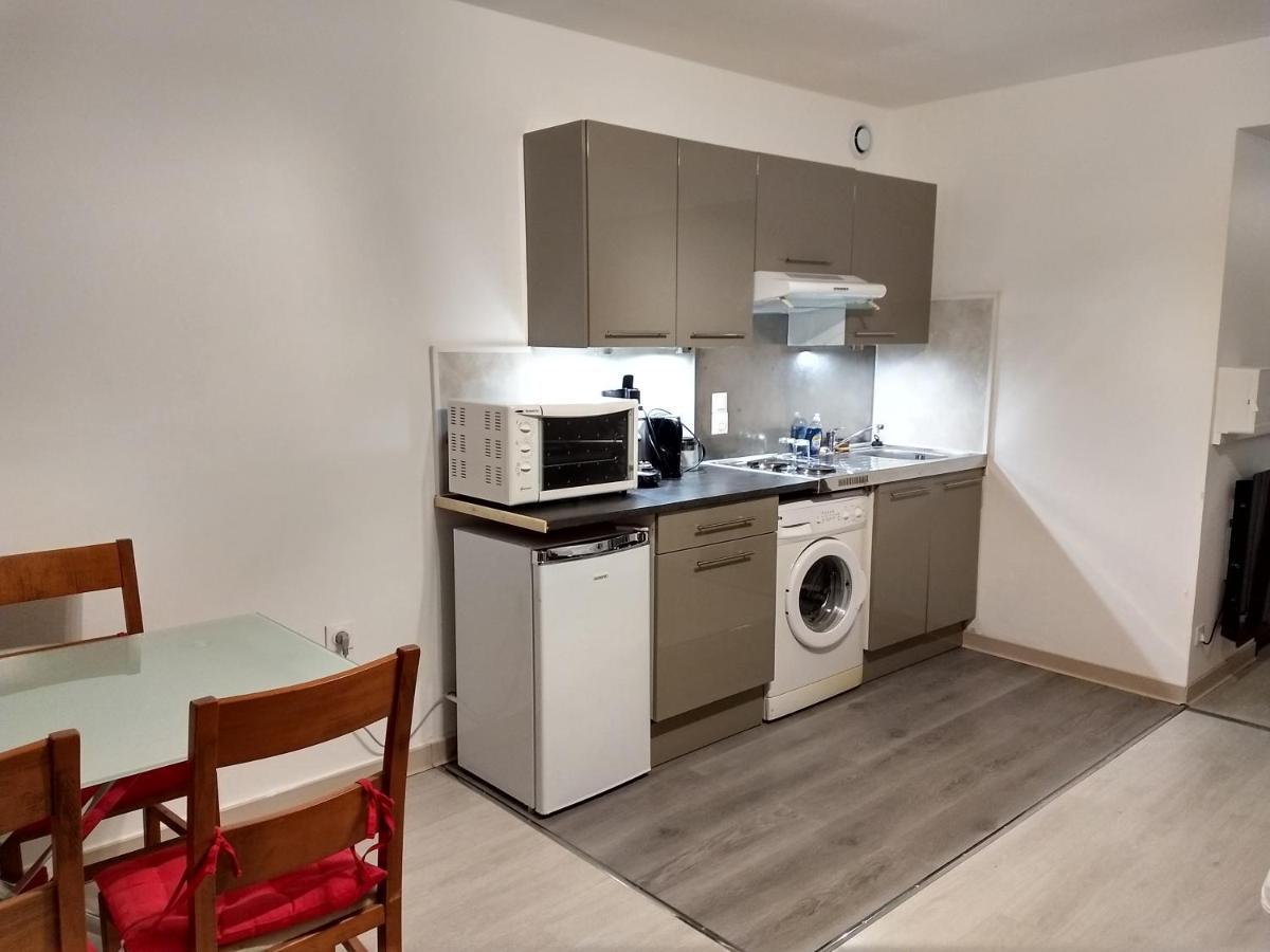 Le Petit Nid Apartamento Montgaillard  Exterior foto