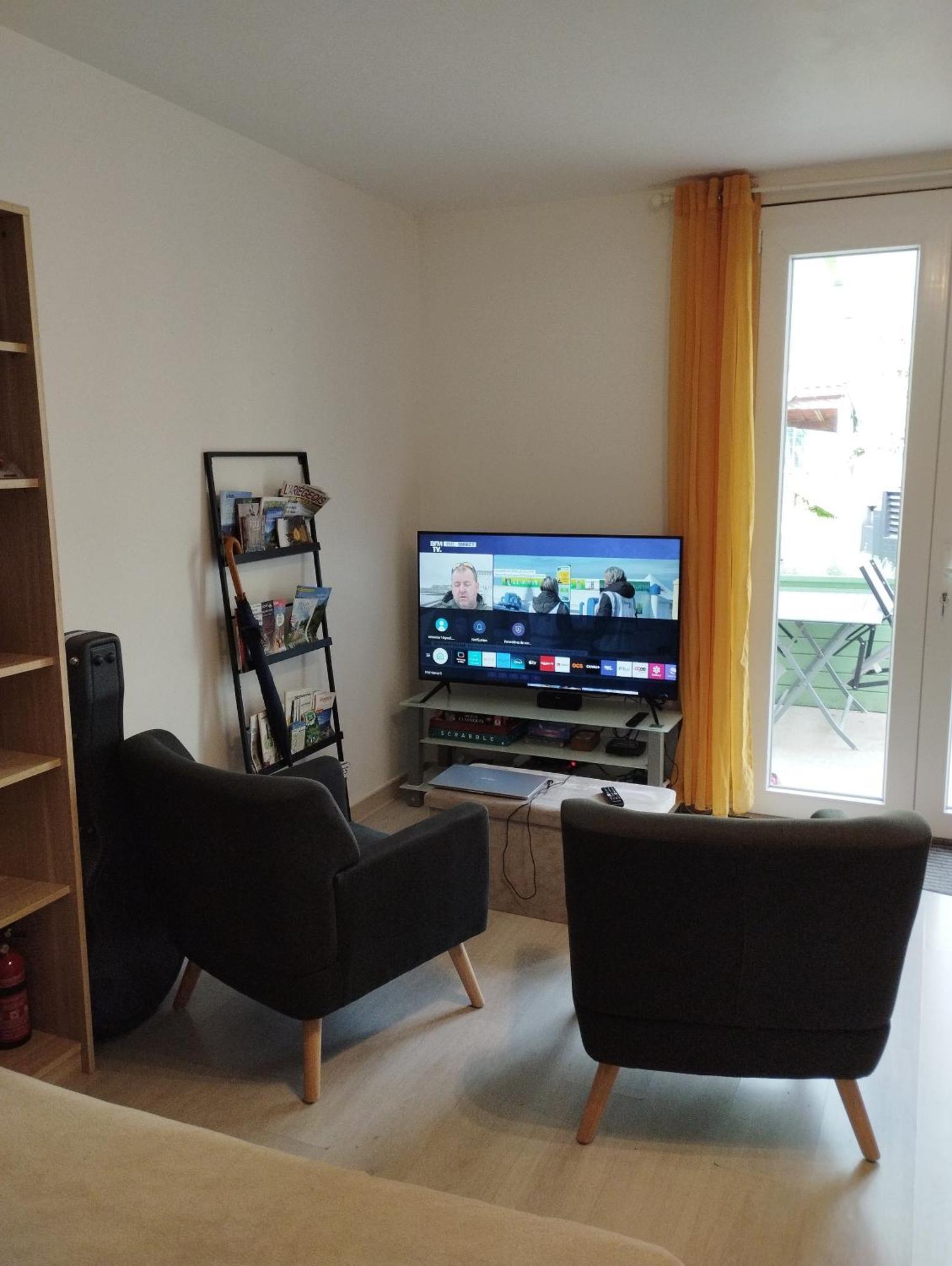 Le Petit Nid Apartamento Montgaillard  Exterior foto